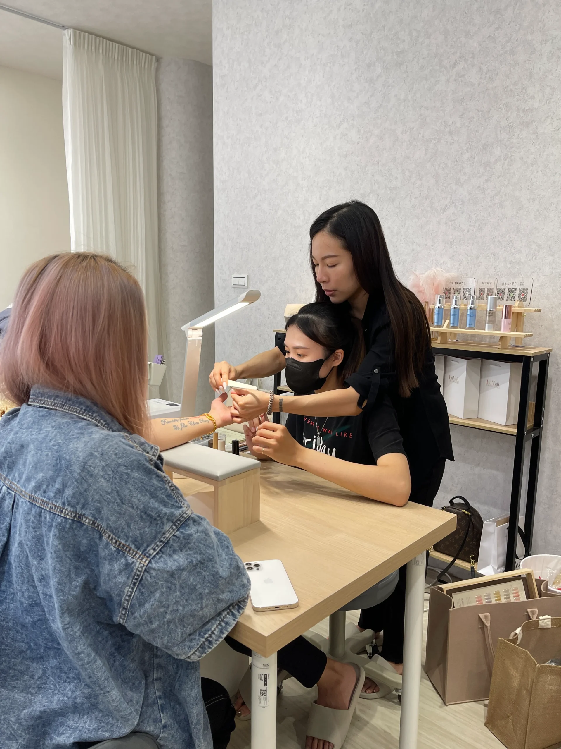 Privé Nail 美甲學院課程，林口美甲教學